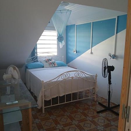 Hotel Au D Location Grand-Bourg  Esterno foto